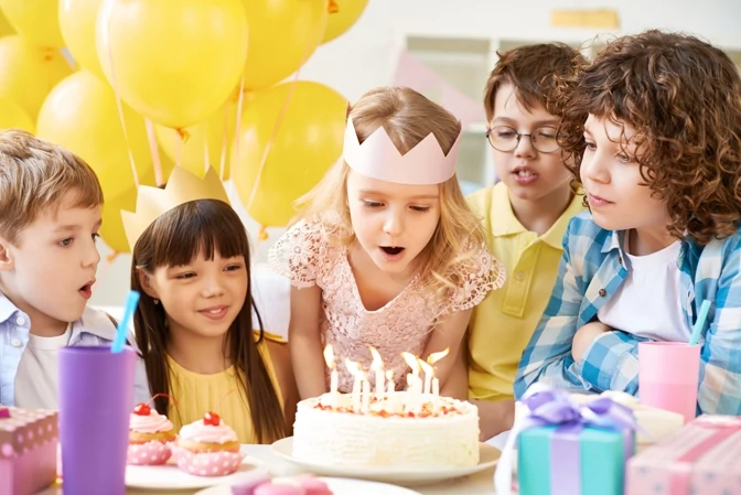 Mejores programas para crear felicitación de cumpleaños en vídeo online