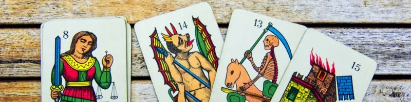 5 mejores sitios para leer las cartas del tarot gratis y fiables en 2023