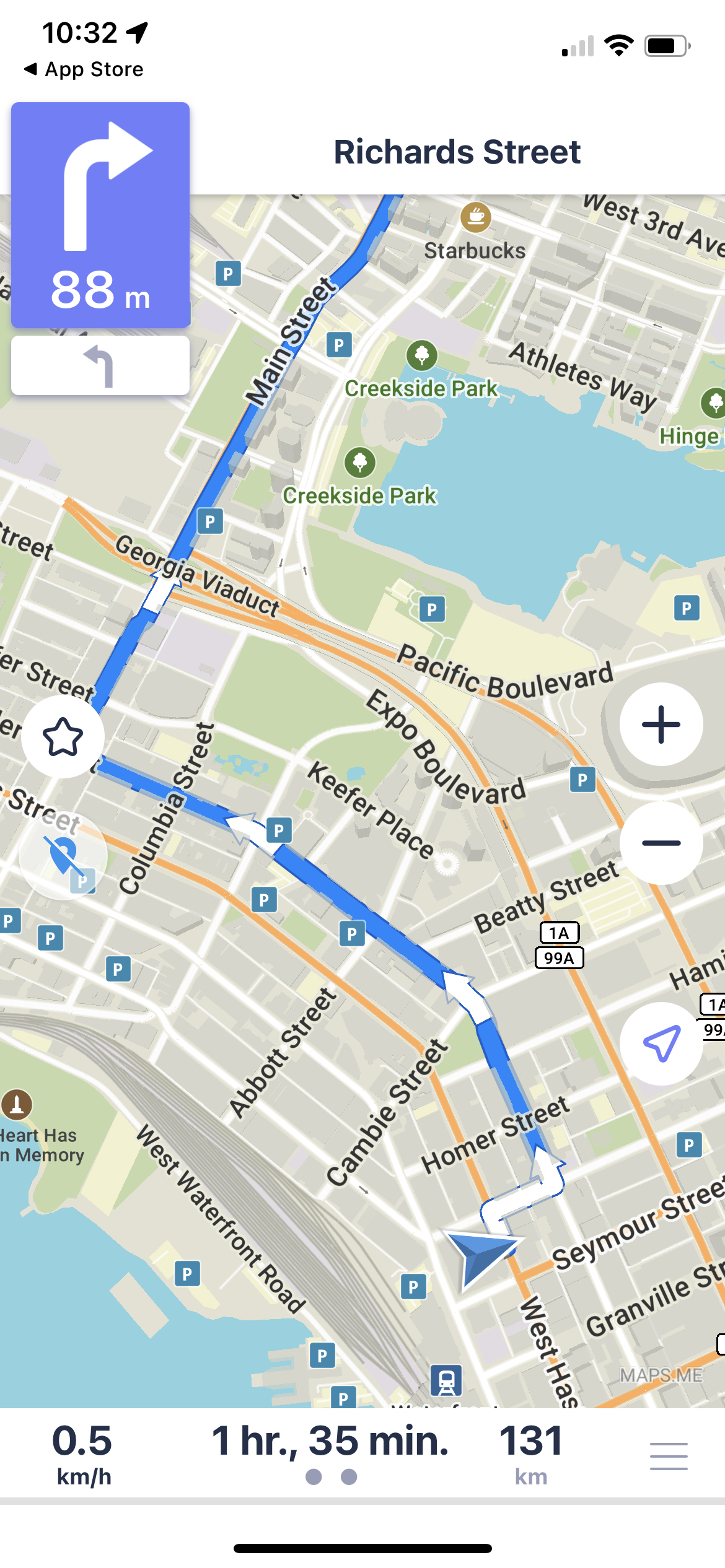 Captura de pantalla de móvil mostrando una ruta de Maps.Me